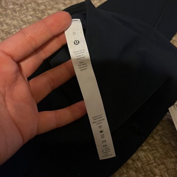 NWT lululemon align pant 25” with pockets true navy - Picture 7 of 10